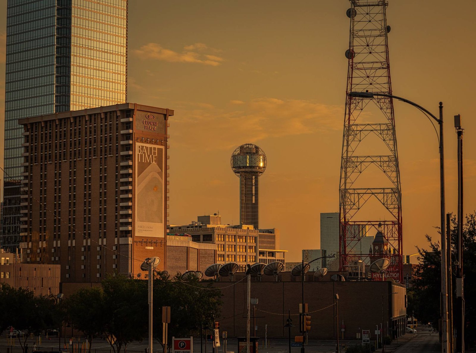 Downtown Dallas and Reunion Tower at sunset, Texas commercial property insurance