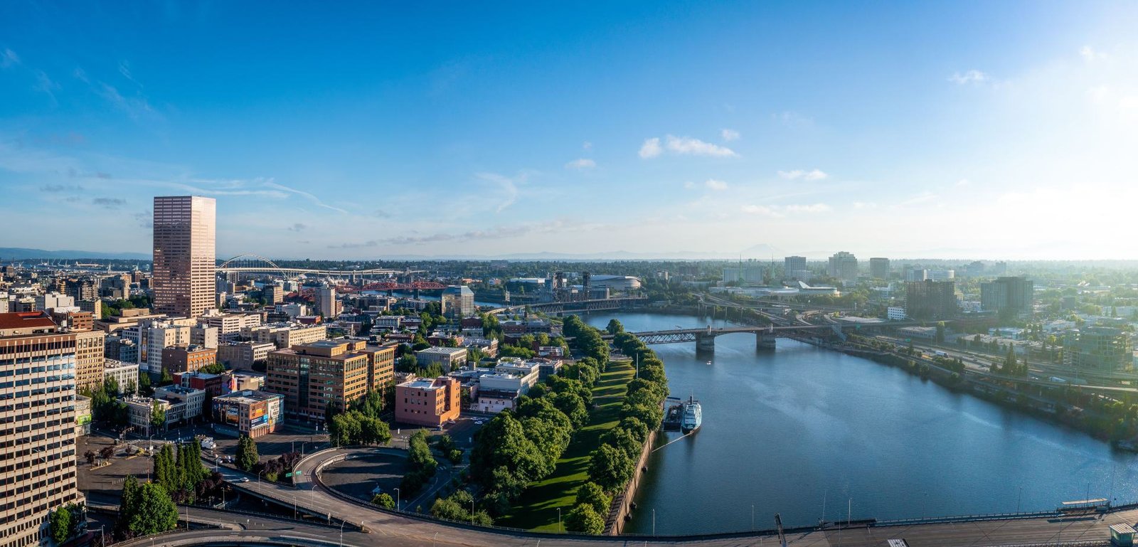 Portland skyline and the Willamette River, Oregon commercial property insurance